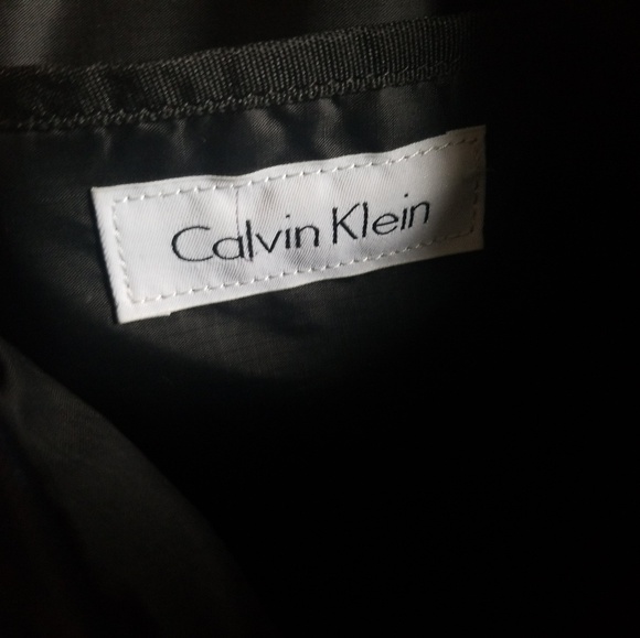 Calvin Klein side bagpack - Picture 2 of 4